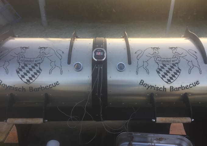 Der Bayrisch Barbecue Profi-Smoker — Ansicht von oben